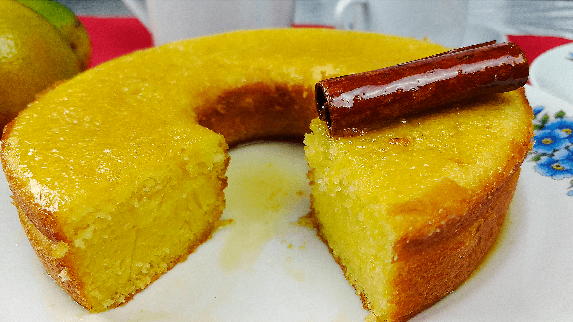 bolo de laranja 3 - Bolo de laranja fofinho, úmido e delicioso para fazer em casa